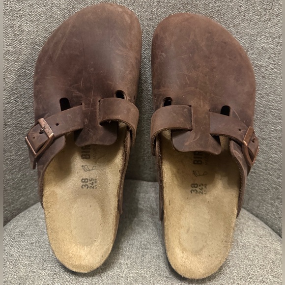 Shoes - Birkenstock Dark Brown Boston Oiled Leather Clogs - size 38